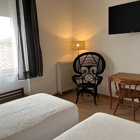 De France Hotel 2*
