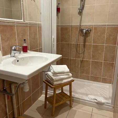 Hotell De France 2*