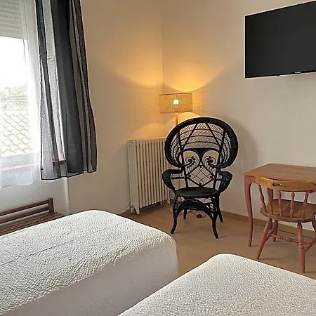 De France Hotel 2*